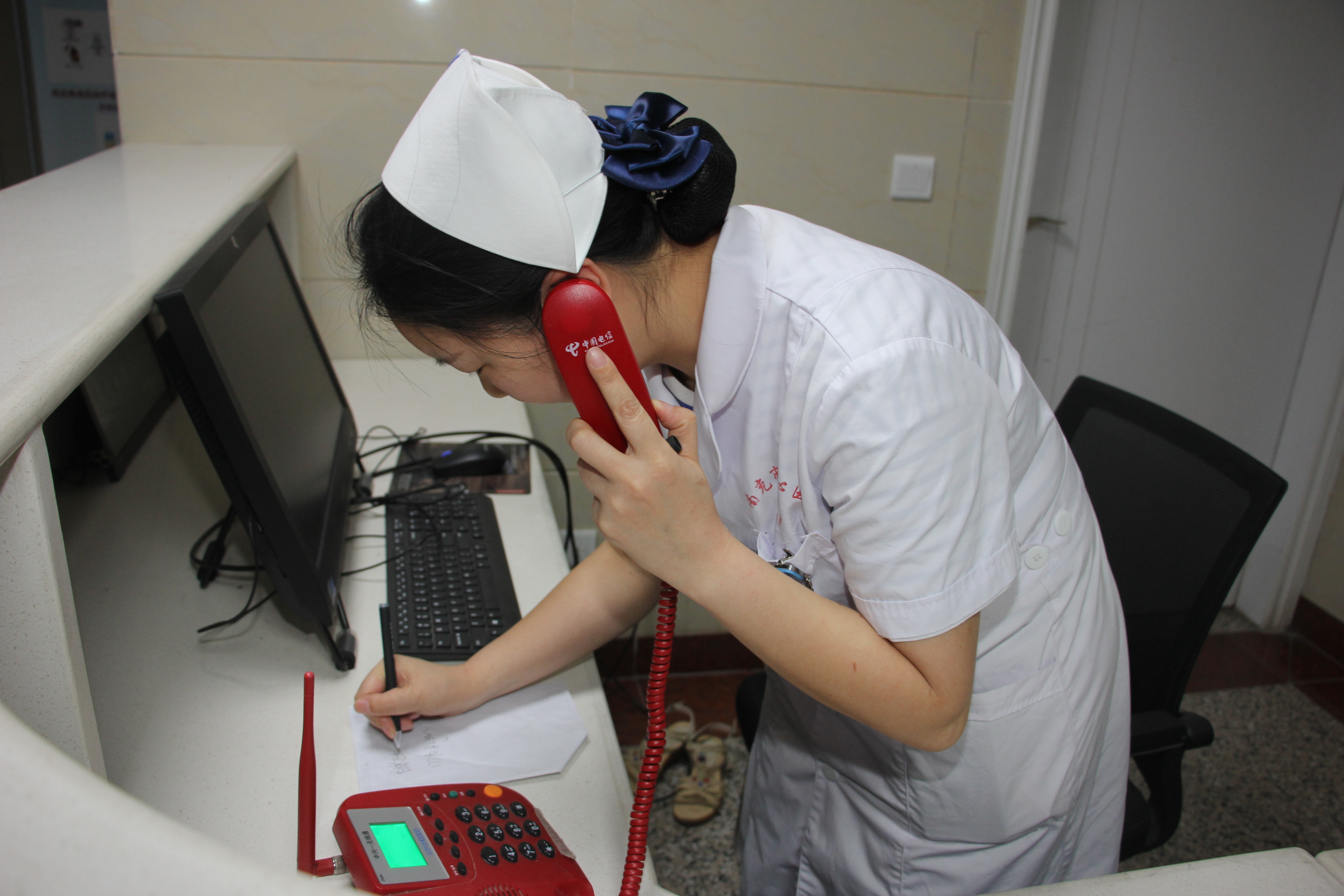 接急救電話.jpg