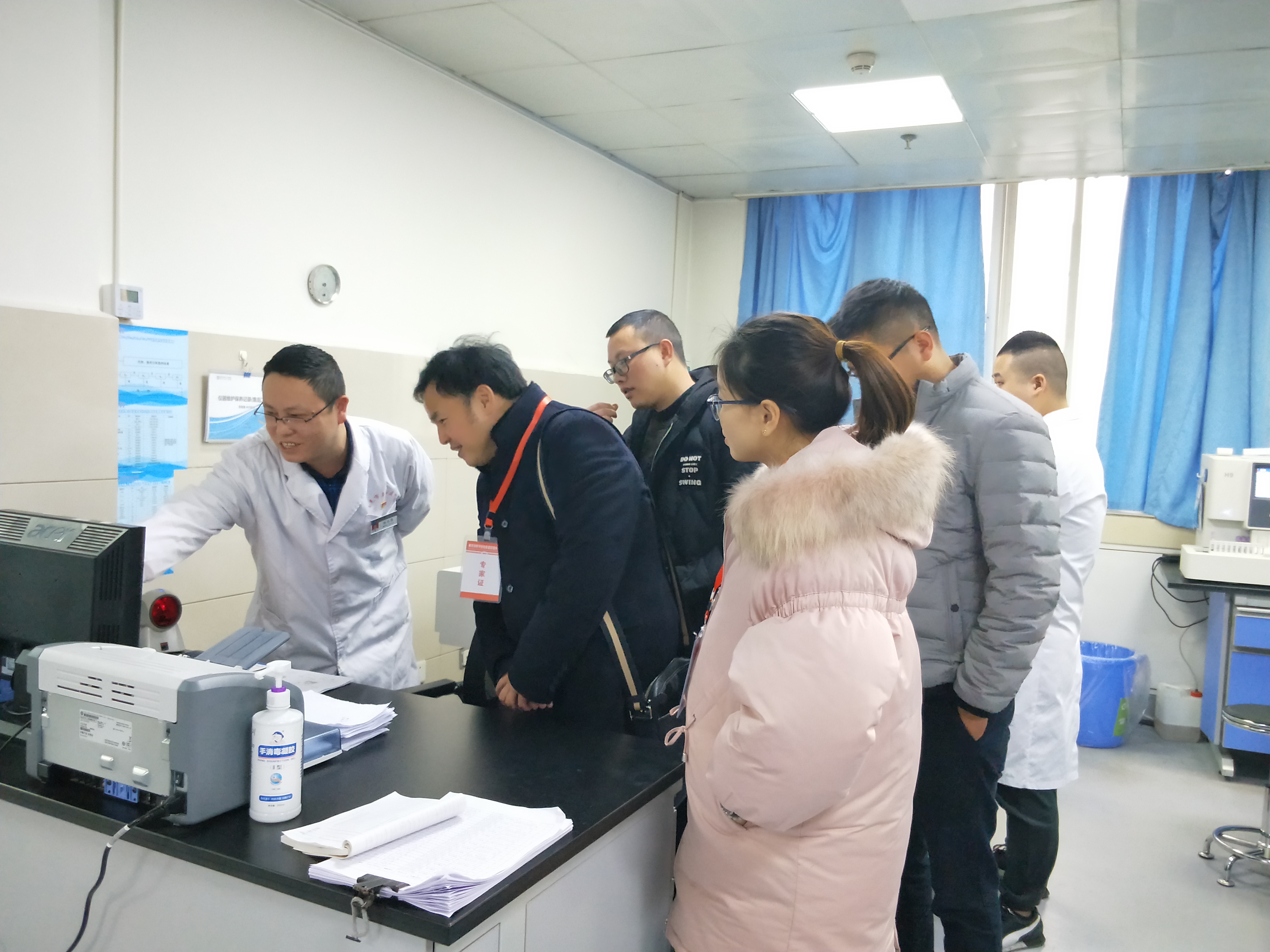 市臨床檢驗(yàn)質(zhì)控中心專家組蒞臨我院檢查指導(dǎo)