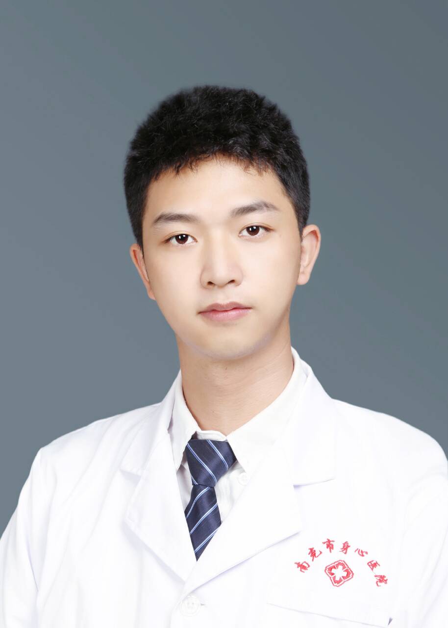 李英杰